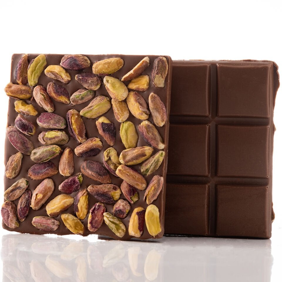 Ev Yapımı Antep Fıstıklı Çikolata (120 gr)
