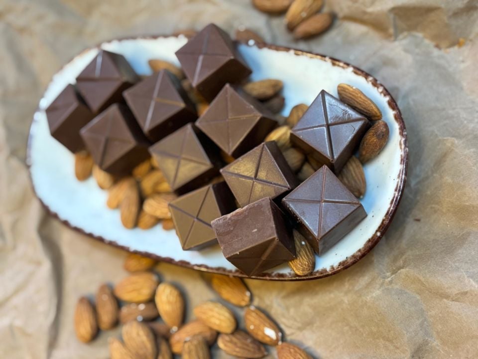 Badem Ezmeli Çikolata (250 gr)