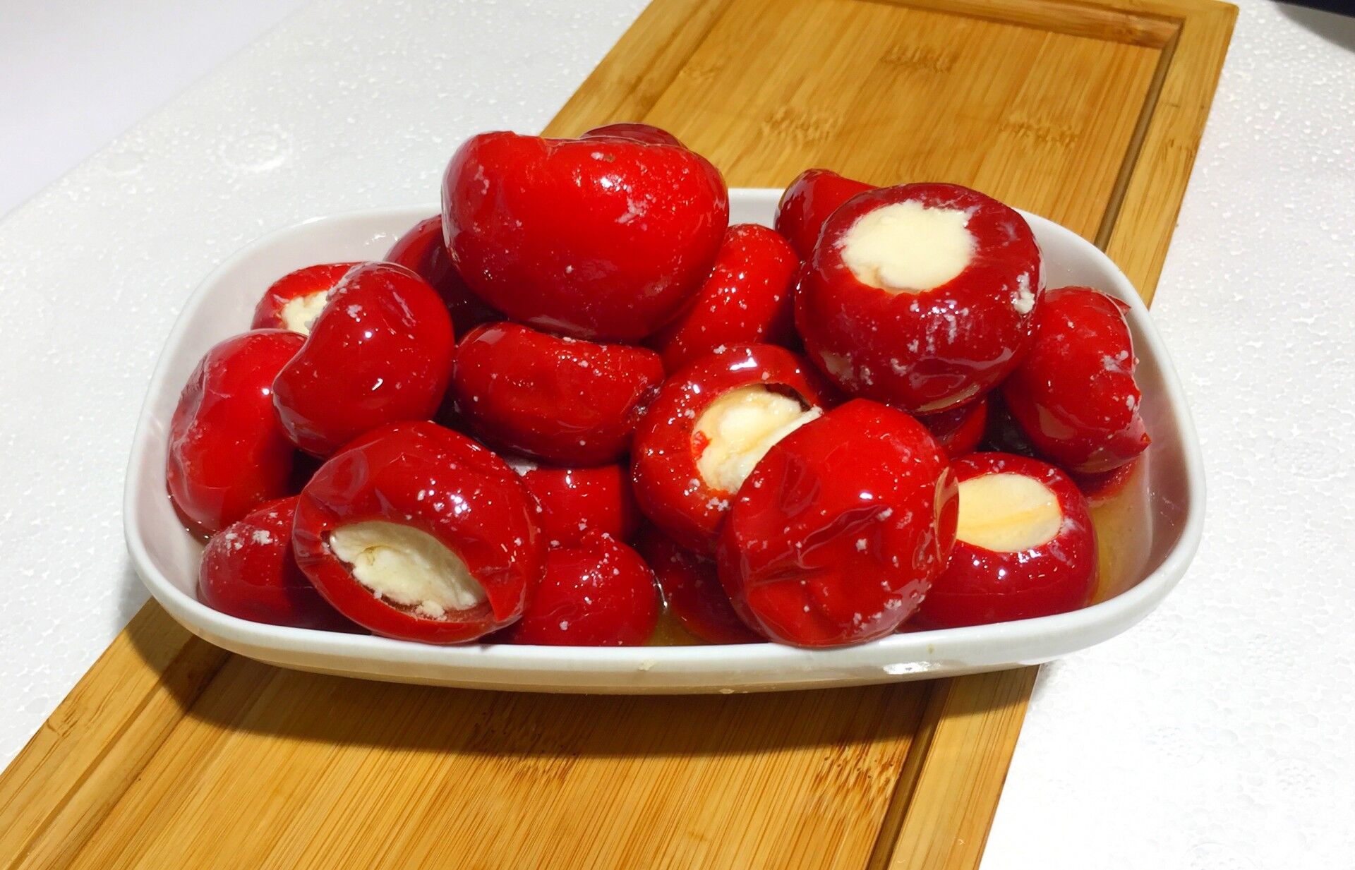 Peynir Dolgulu Kiraz Biber (350 gr)