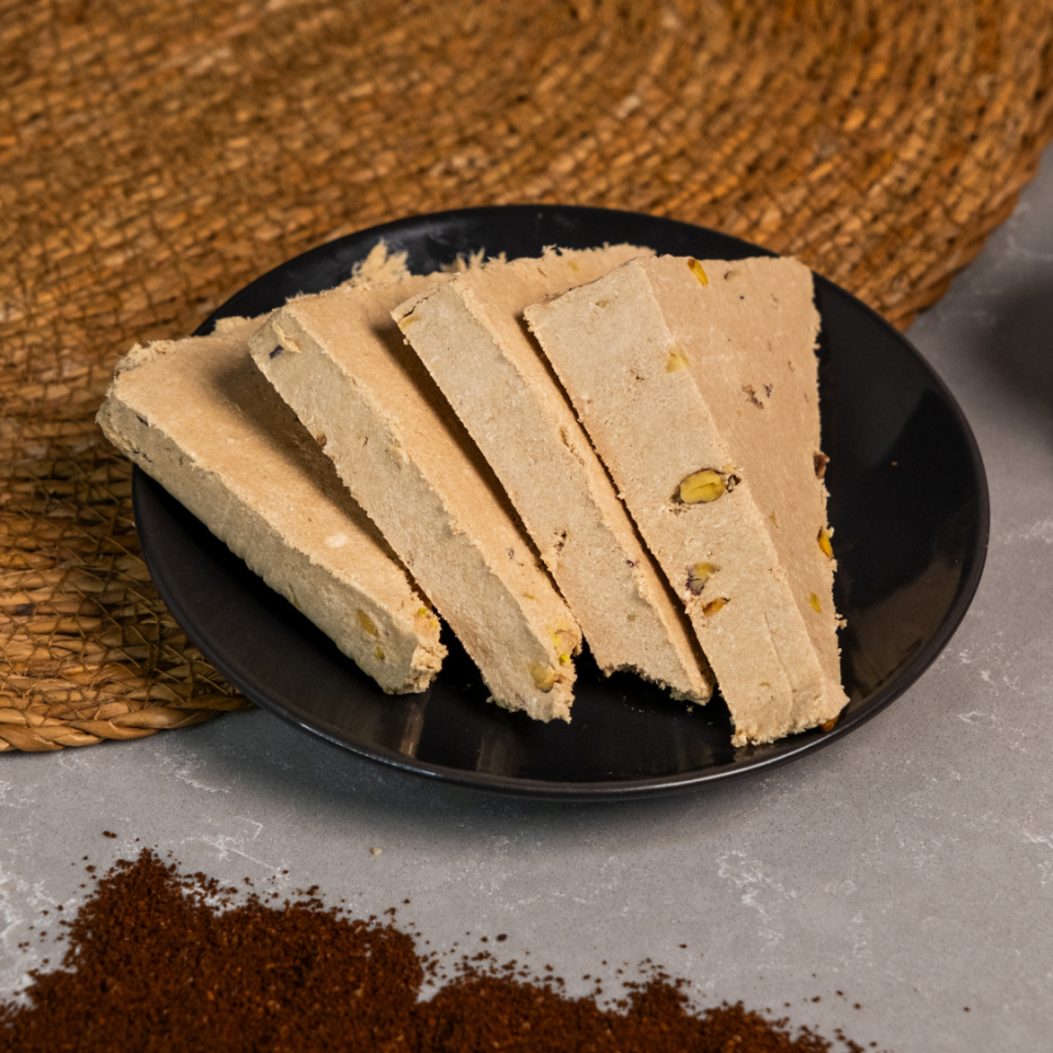 Ödemiş Antep Fıstıklı Helva (550 gr)