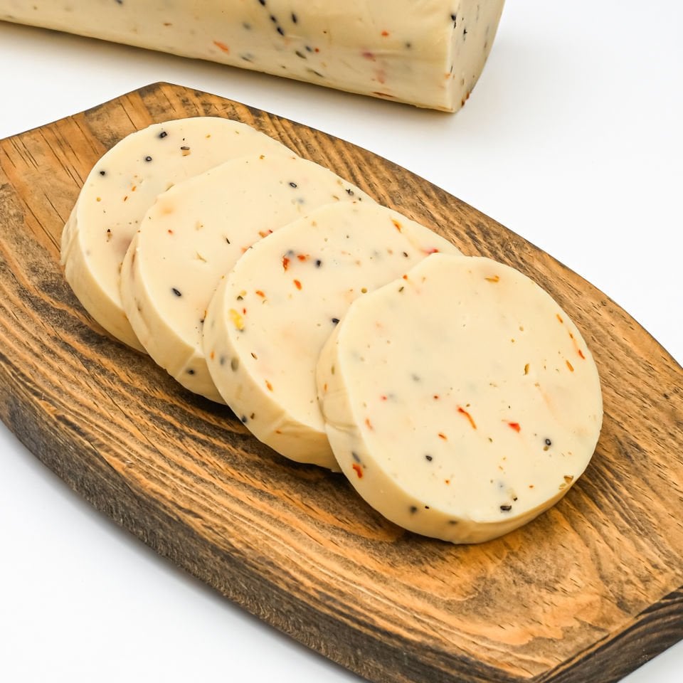 Çeşnili Balkan Peyniri (250 gr)