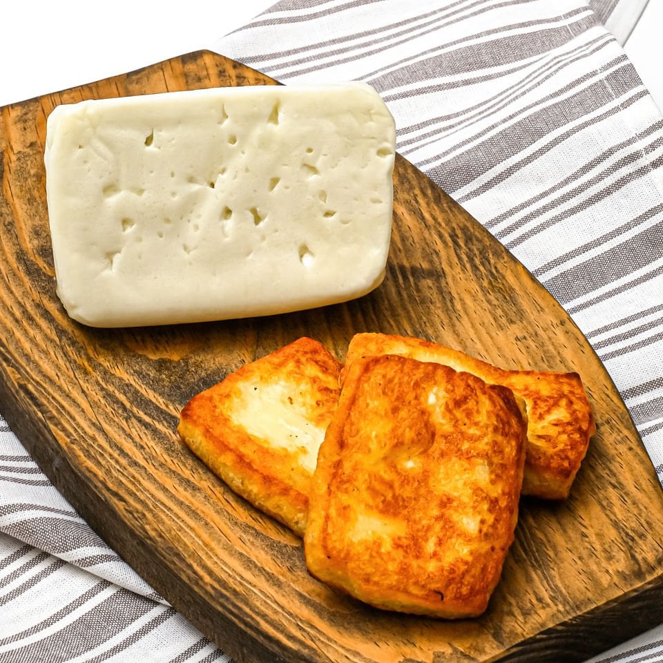 Kıbrıs Kızartmalık Hellim Peyniri  (222 gr)