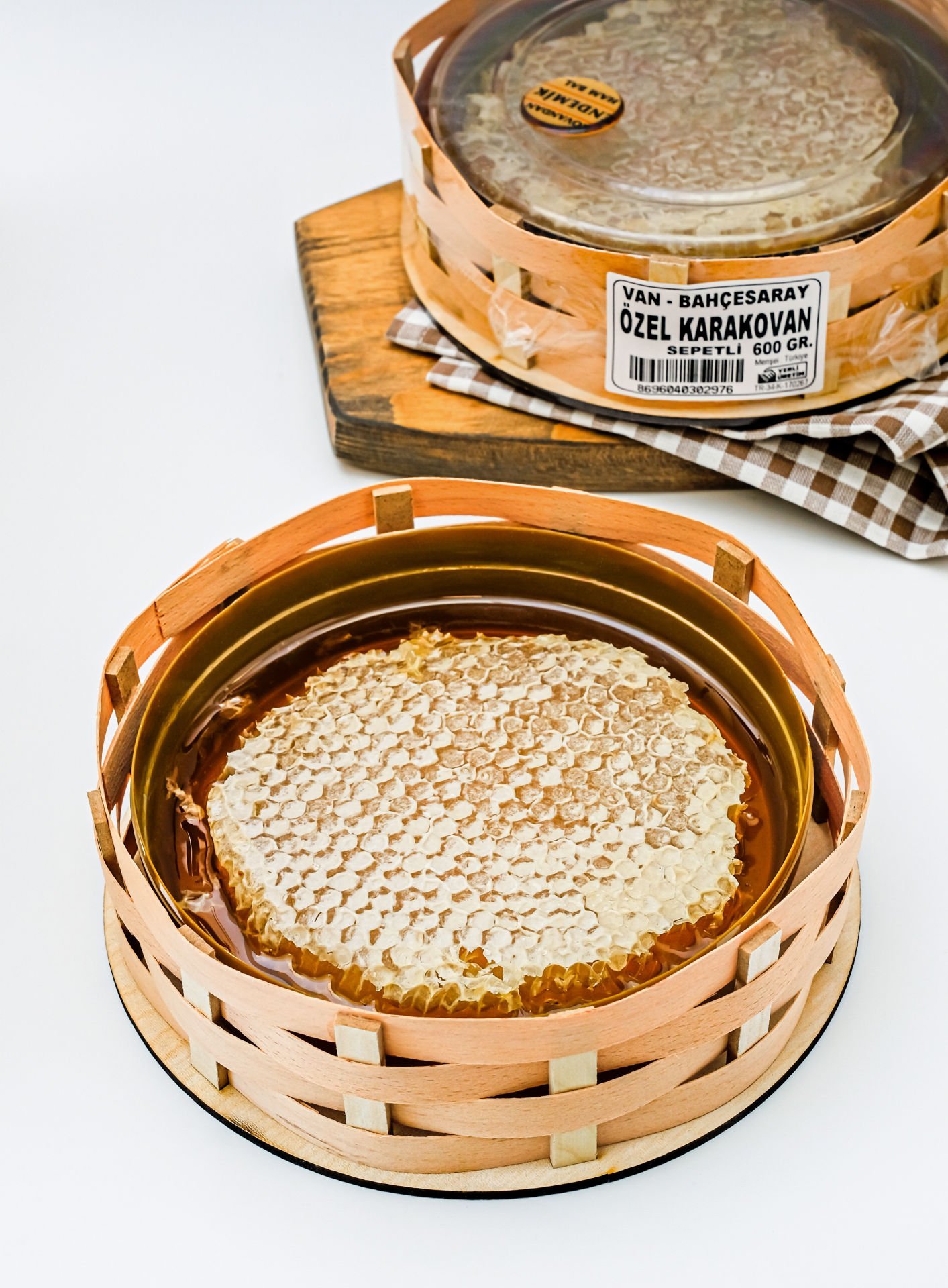 Van Bahçesaray Özel Karakovan Balı (600 gr)