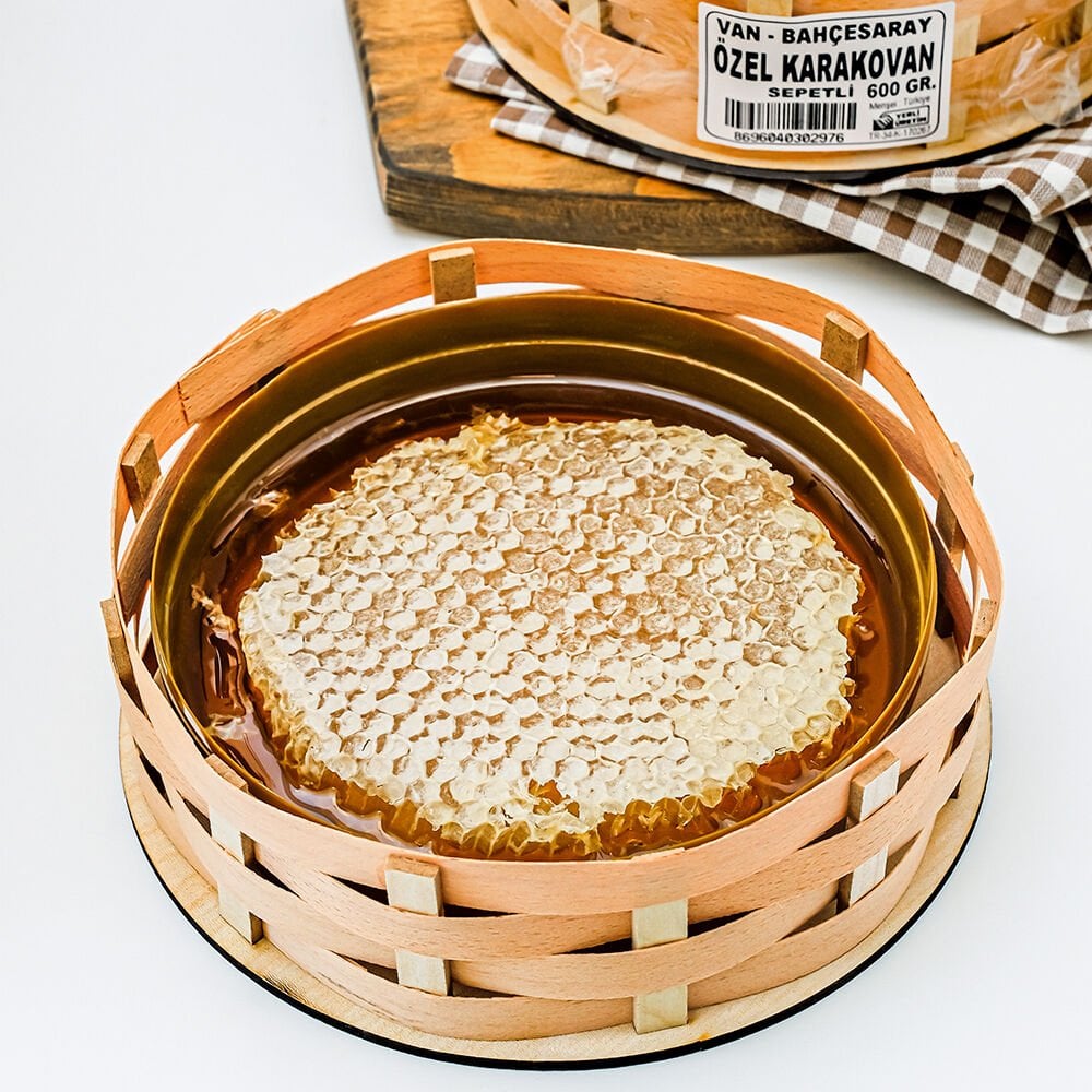 Van Bahçesaray Özel Karakovan Balı (600 gr)